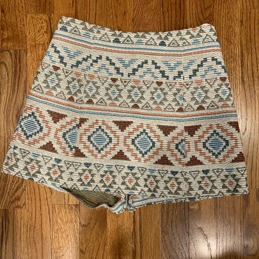 Zara Embroidered Aztec Print Skort Sz XS